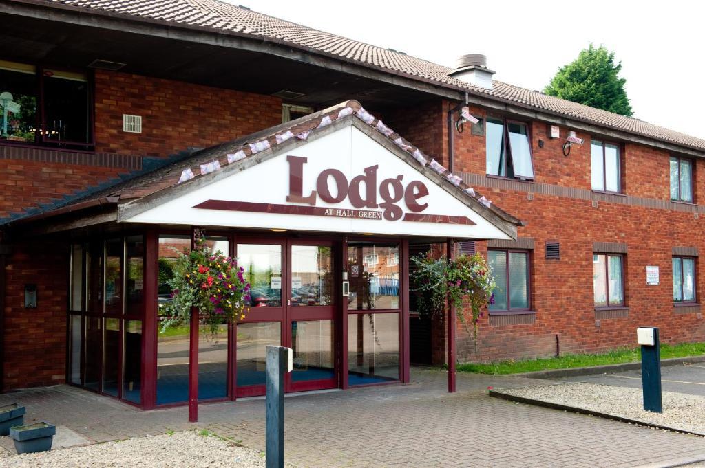 The Lodge Hotel Birmingham Exterior photo